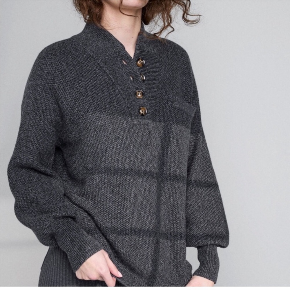 Lunya Sweater Cozy Cotton Silk Pocket Henley knit button front gray large / xl